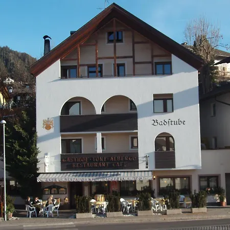 Hotel Toni